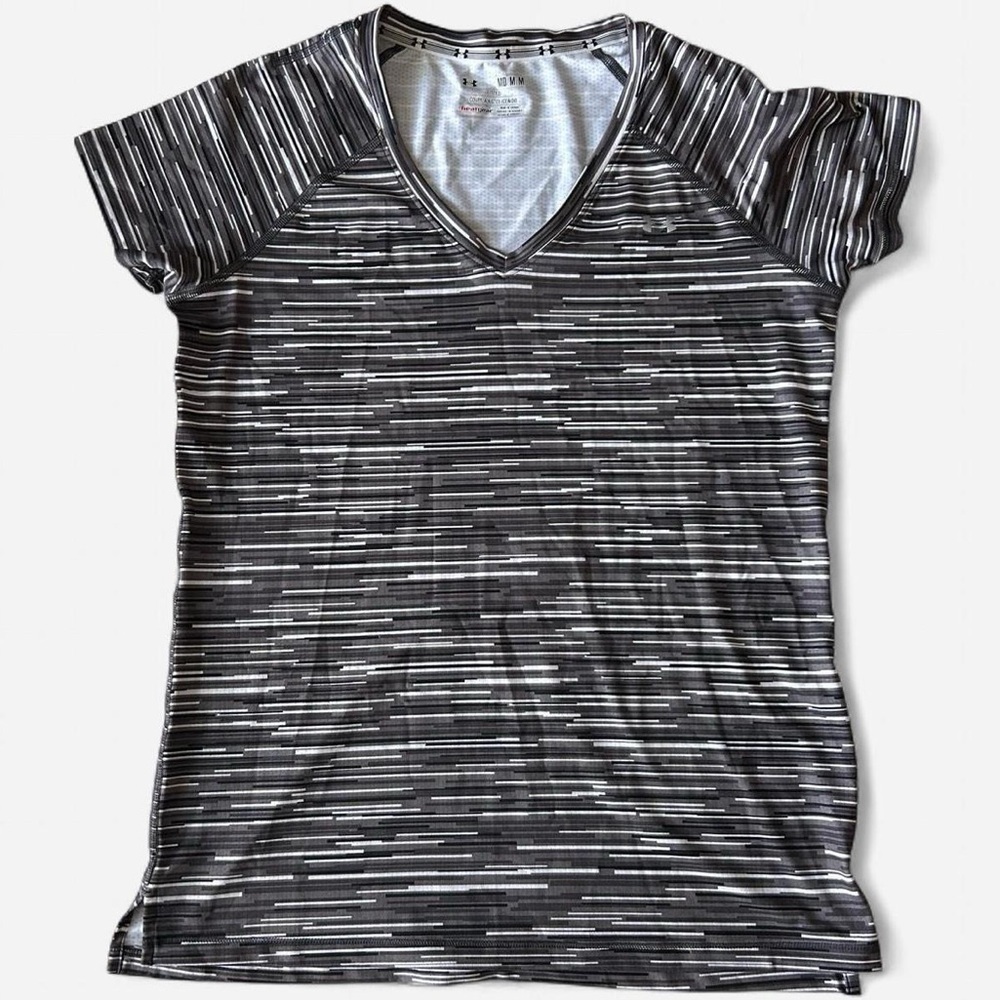 Under Armour HeatGear Tee – Size M- Cool, Sleek & Ready to Move!